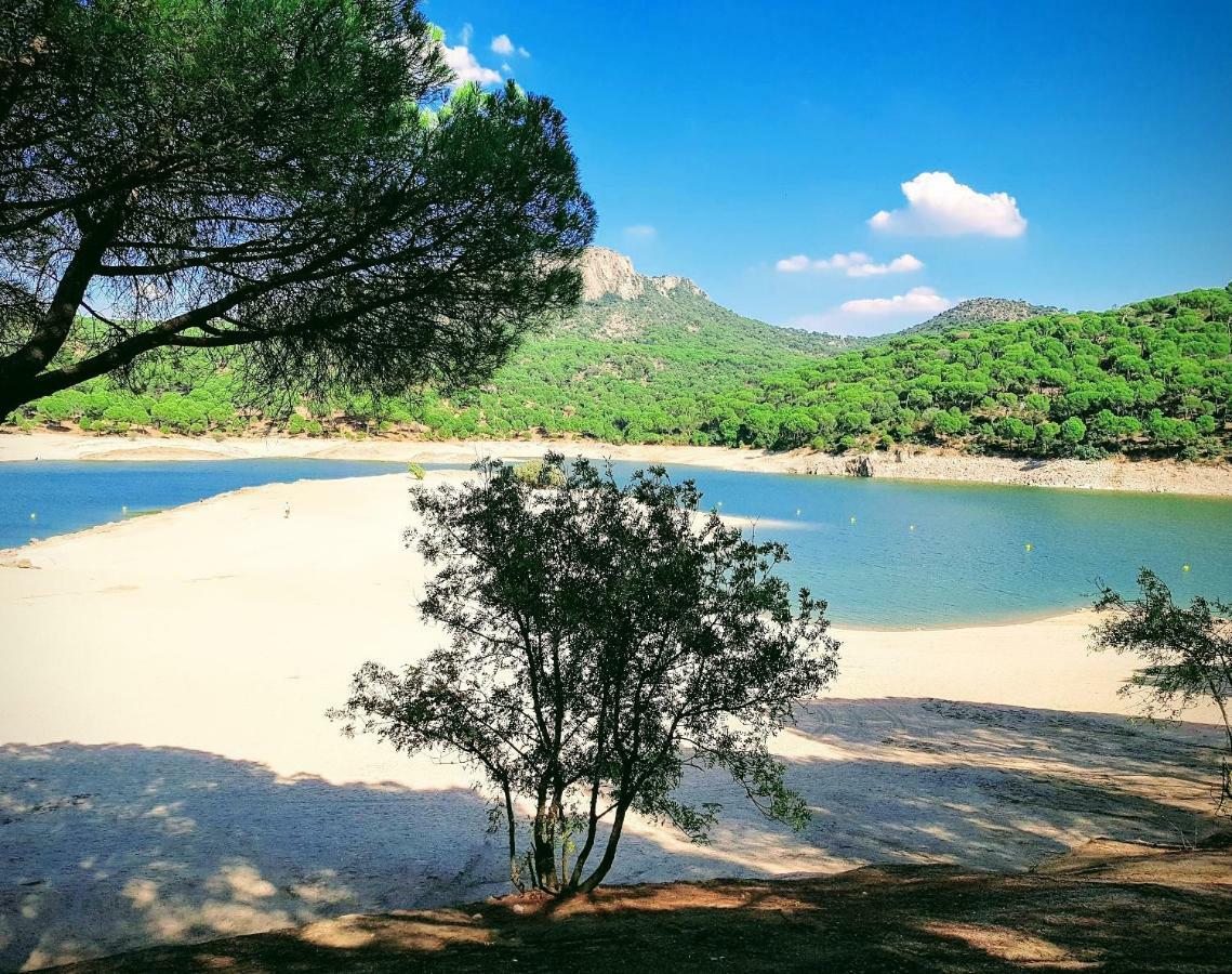 Retiro Chic Frente Al Lago - A 1 Hora De Madrid, Pantano De San Juan San Martín de Valdeiglesias Exterior foto